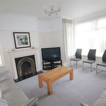 Earlshall Lounge overlooking rear garden