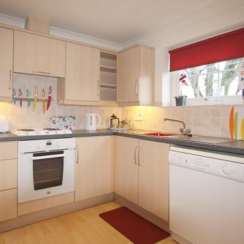 Kitchen | 51 Atlantic Reach | 4 bedroom self-catering cottage in Newquay, Cornwall